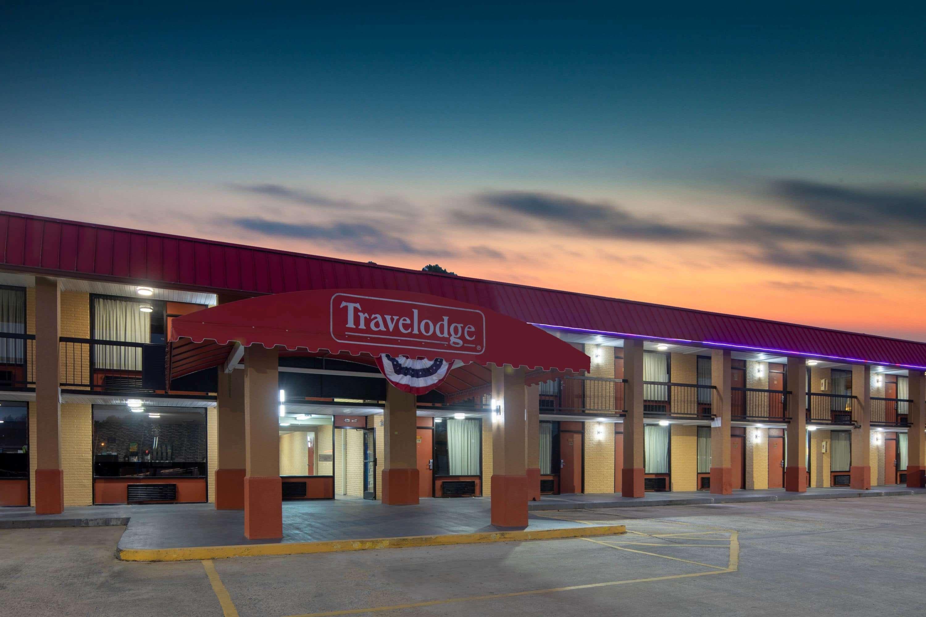 Travelodge By Wyndham Savannah Area/Richmond Hill Eksteriør billede