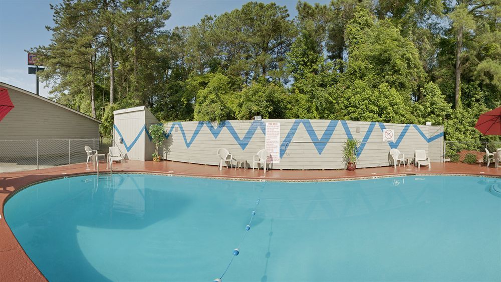 Travelodge By Wyndham Savannah Area/Richmond Hill Eksteriør billede